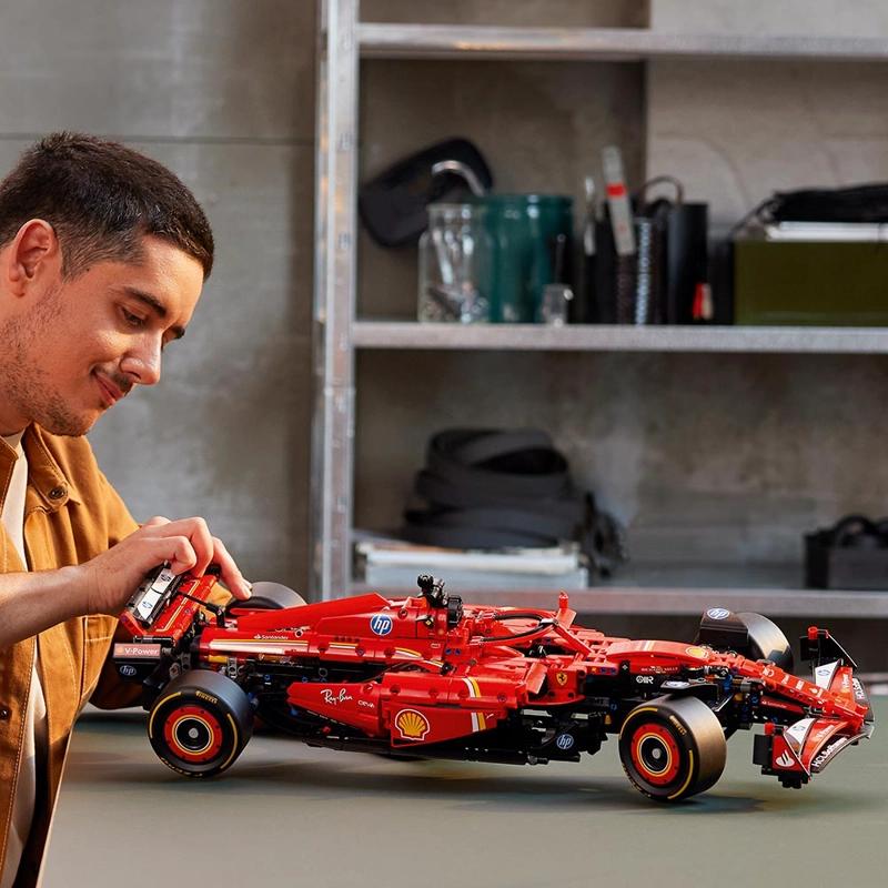 LEGO 42207 AUTO FERRARI SF-24 F1 - 7