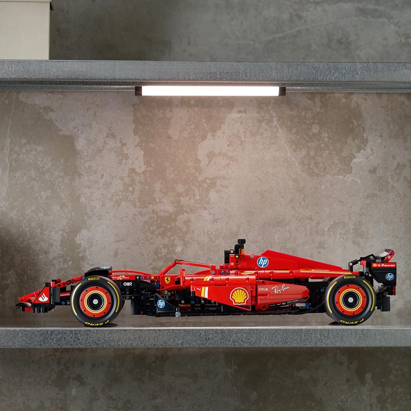 LEGO 42207 AUTO FERRARI SF-24 F1 - 9