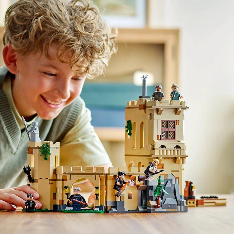 LEGO CASTILLO DE HOGWARTS: CLASE DE VUELO (76447) - 8