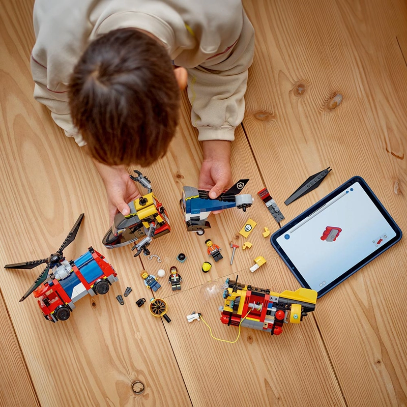 LEGO HELICOPTERO, CAMION DE BOMBEROS Y SUBMARINO (60462) - 8