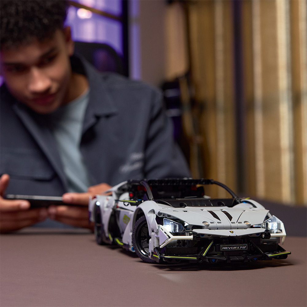 LEGO AUTO SUPERDEPORTIVO LAMBORGHINI REVUELTO 42214 - 5