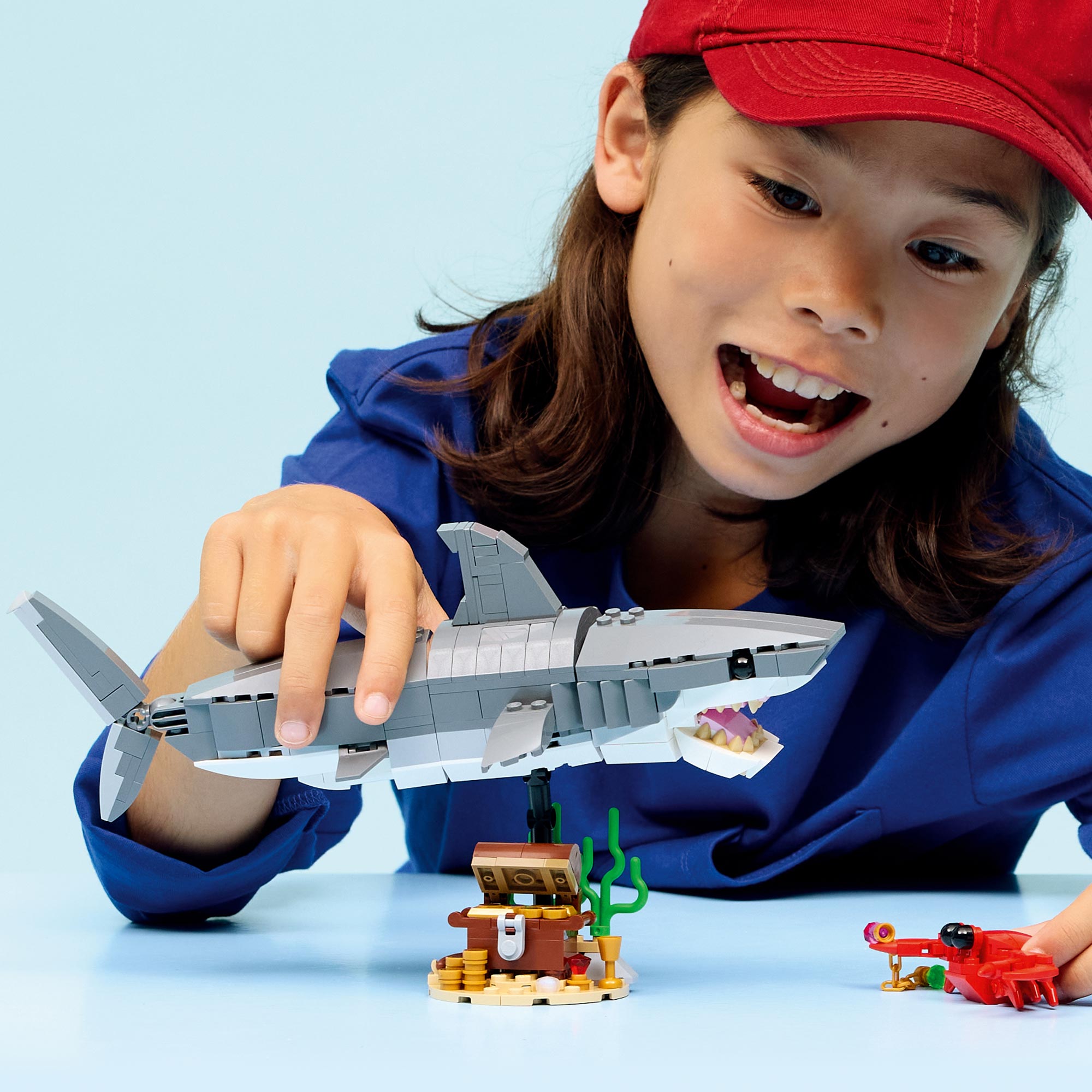 LEGO 31381 TIBURON FEROZ CON COFRE DEL TESORO - 6