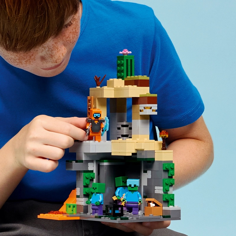LEGO 21587 EL CALABOZO DE ZOMBIES - 6