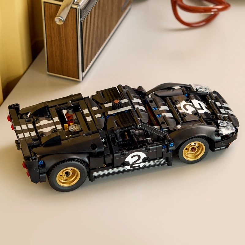 LEGO AUTO DE CARRERAS FORD GT40 MKII DE 1966 TECHNIC 42223 - 4