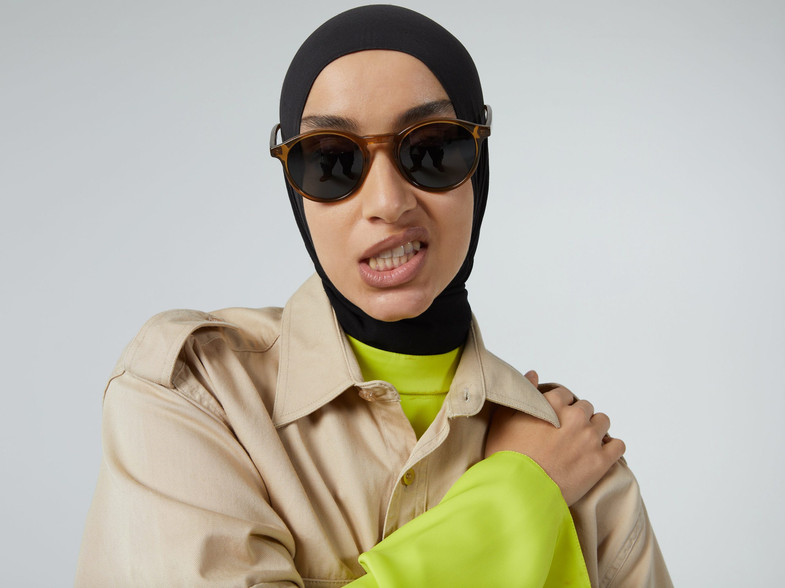 Ripley - LENTES DE SOL UNISEX ARCHIE GRAND SAND KOMONO
