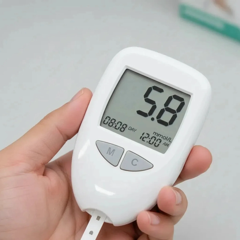 GLUCOMETRO DIGITAL MEDIDOR DE GLUCOSA 50 TIRAS Y 50 LANCETAS BLANCO - 3