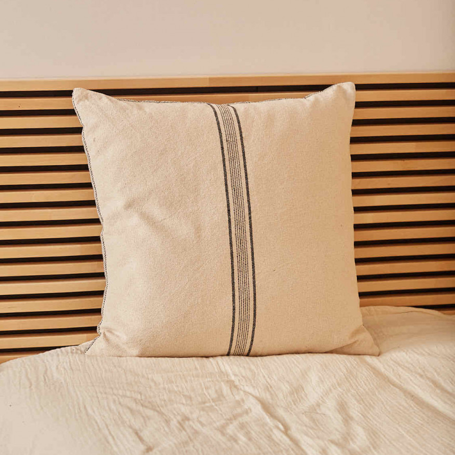 FUNDA COJÍN CALMA HOUSE CAPRI 60 X 60 CM NEGRO - 2