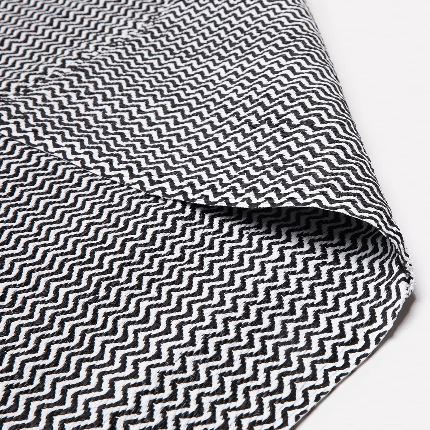 ALFOMBRA FORM DESIGN MYRTOS BCO/NEGRO NATURAL EXTERIOR 200 X 300 CM - 1