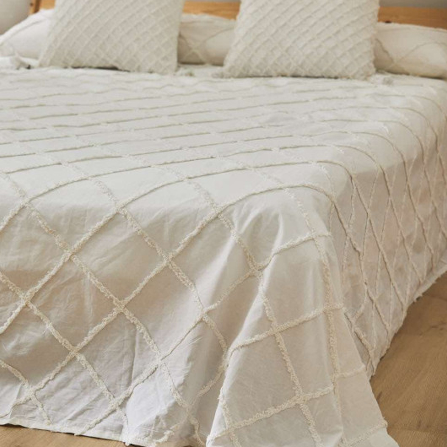 COLCHA ROYAL2 BLANCO (CAMA 2 PLAZAS O QUEEN) CALMA HOUSE - 2