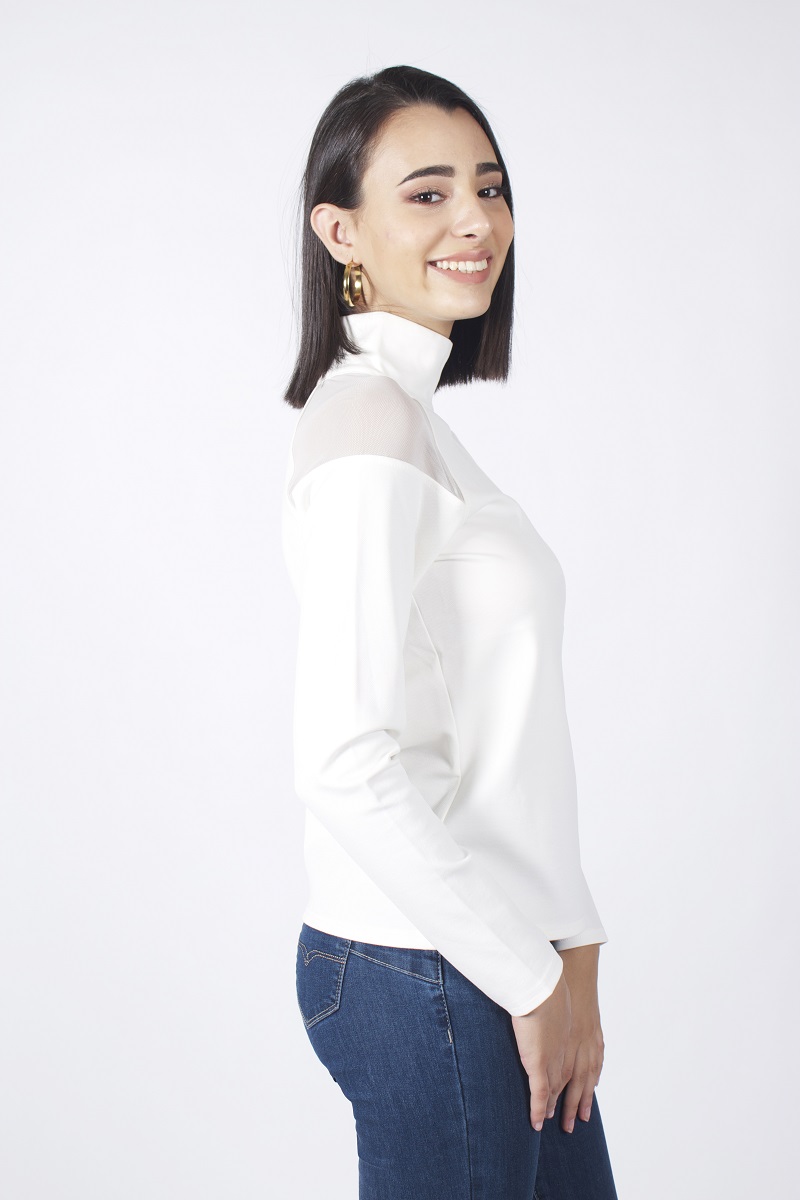 POLERA CUELLO ALTO CON APLIQUE DE ENCAJE - 2