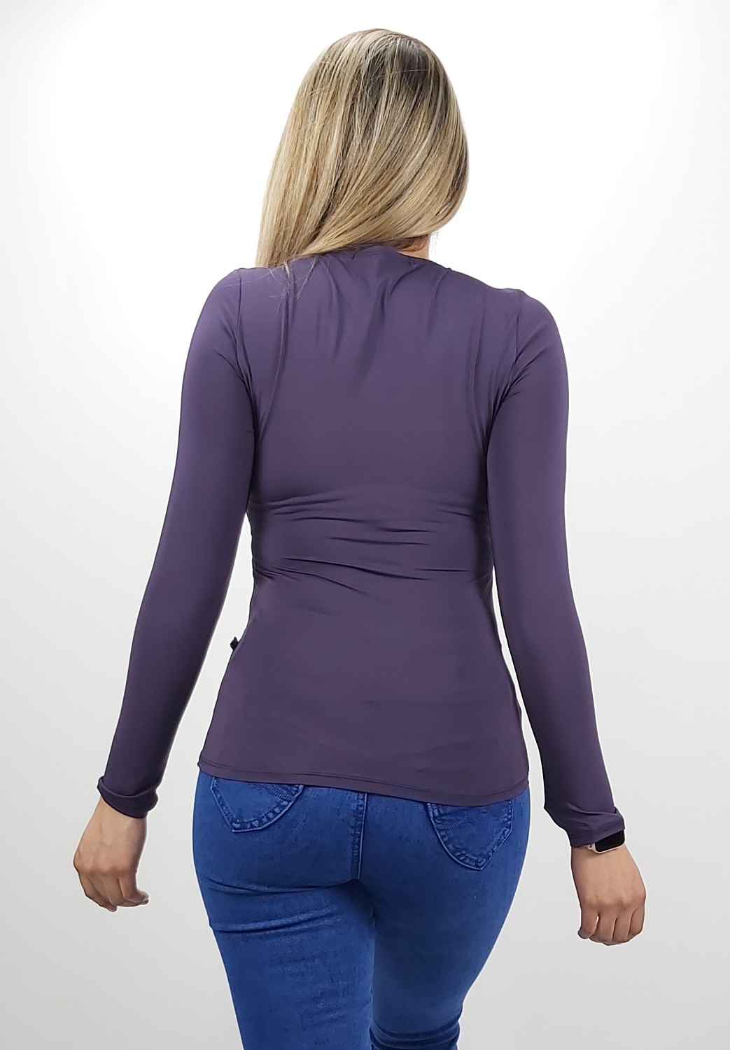 POLERA CUELLO V - 3