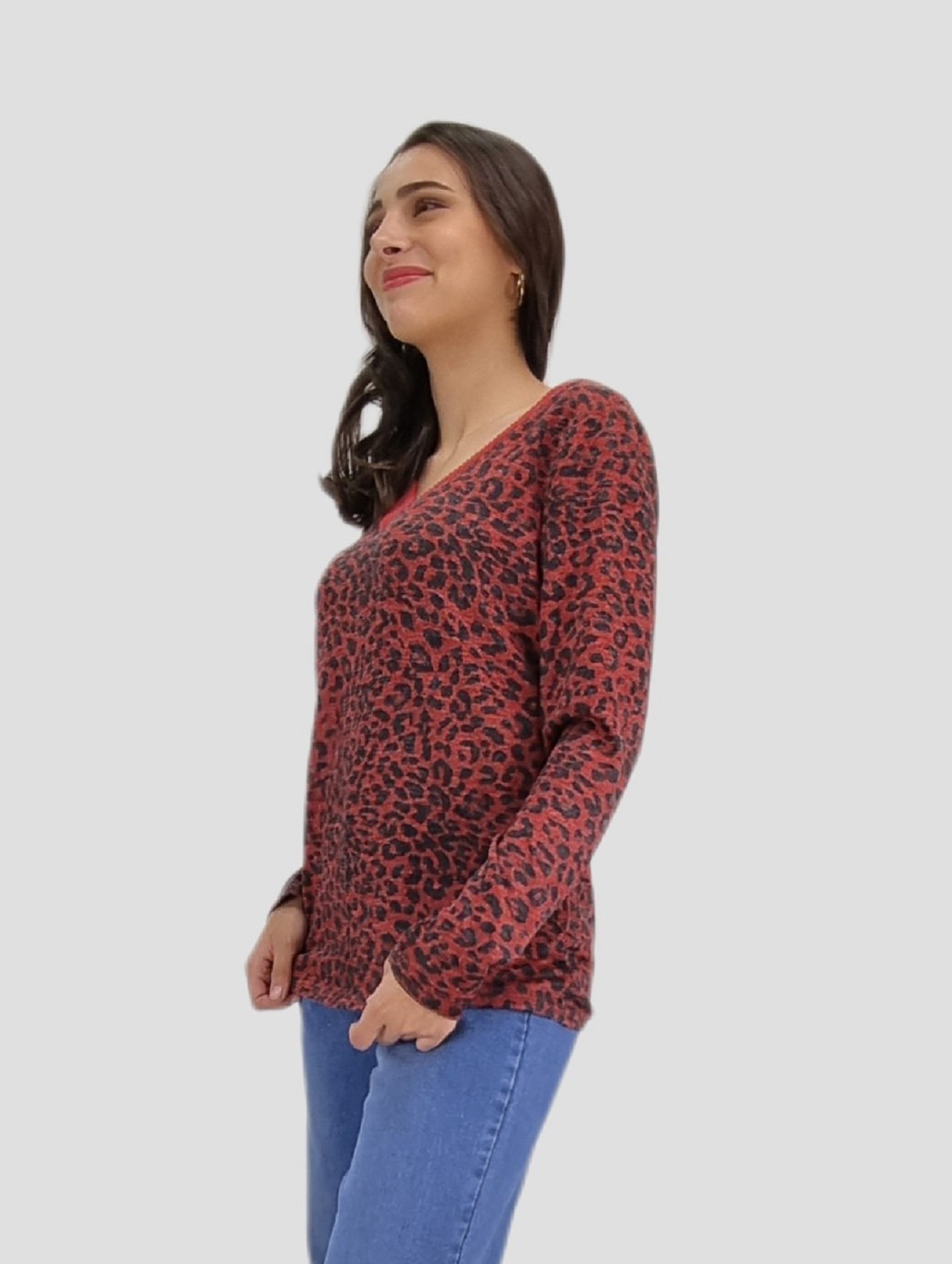 POLERA HACHI ESTAMPADA - 4