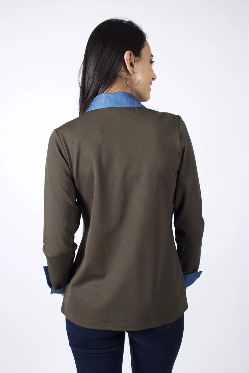 BLUSA CON APLICACION - 4