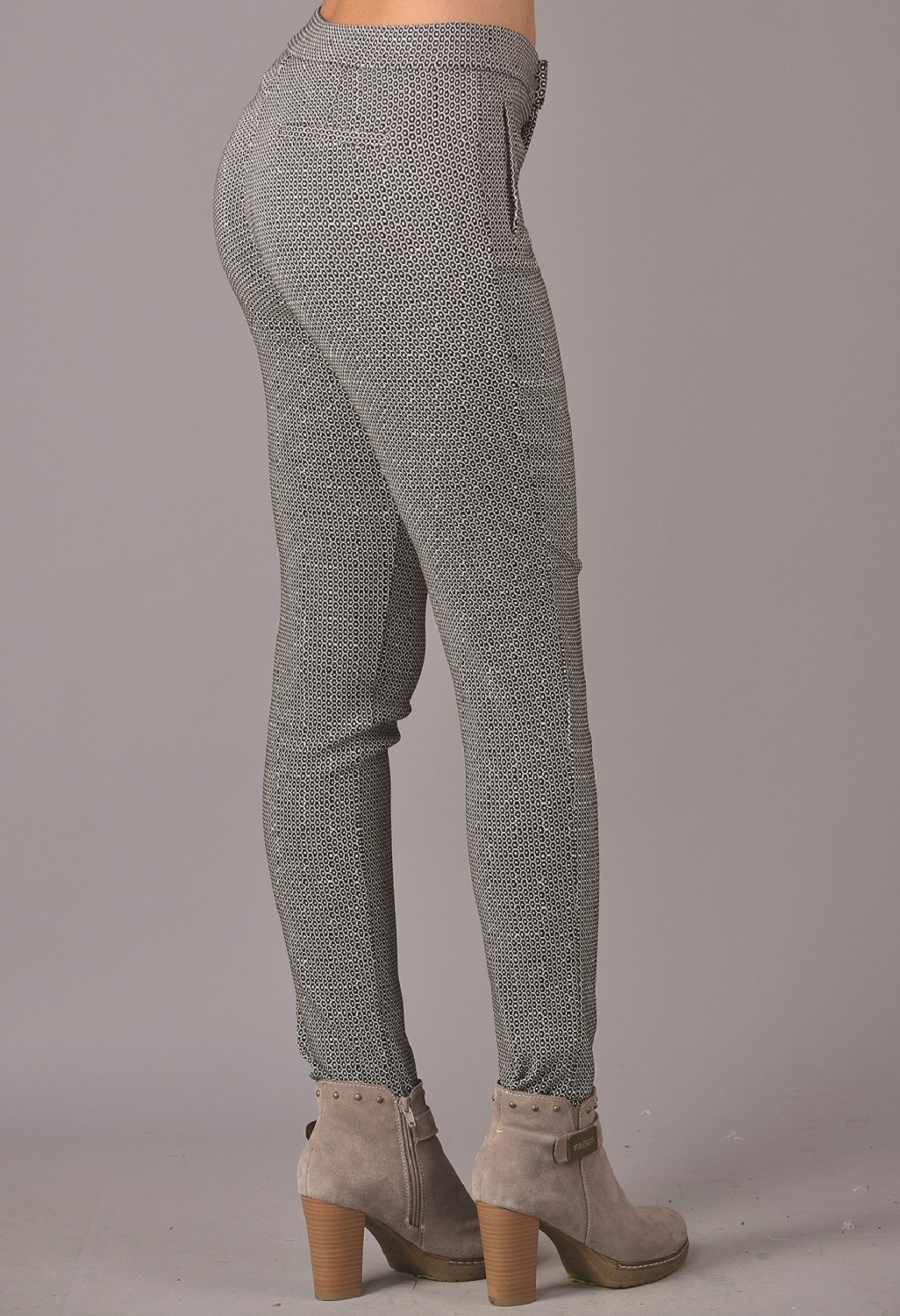 CALZA GABARDINA - 2