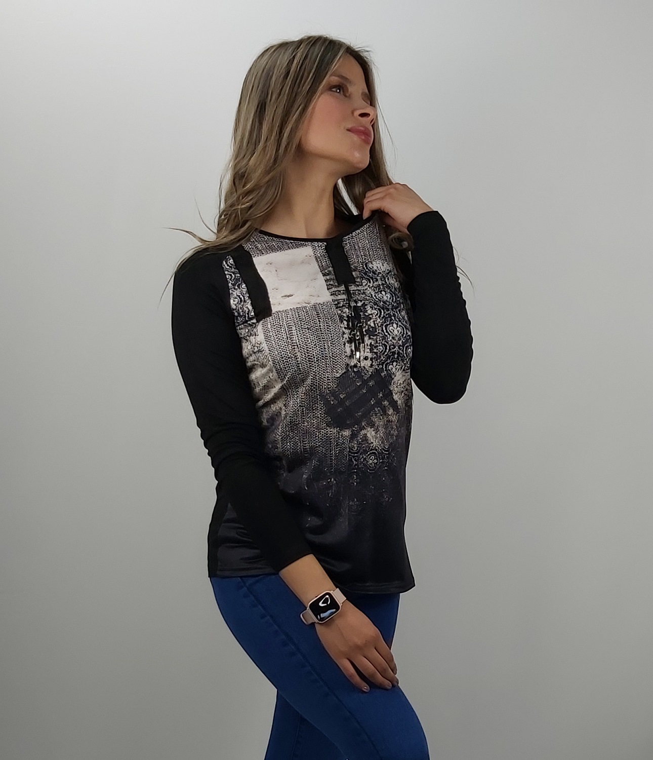 POLERA APLICACIÓN FLOR - 2