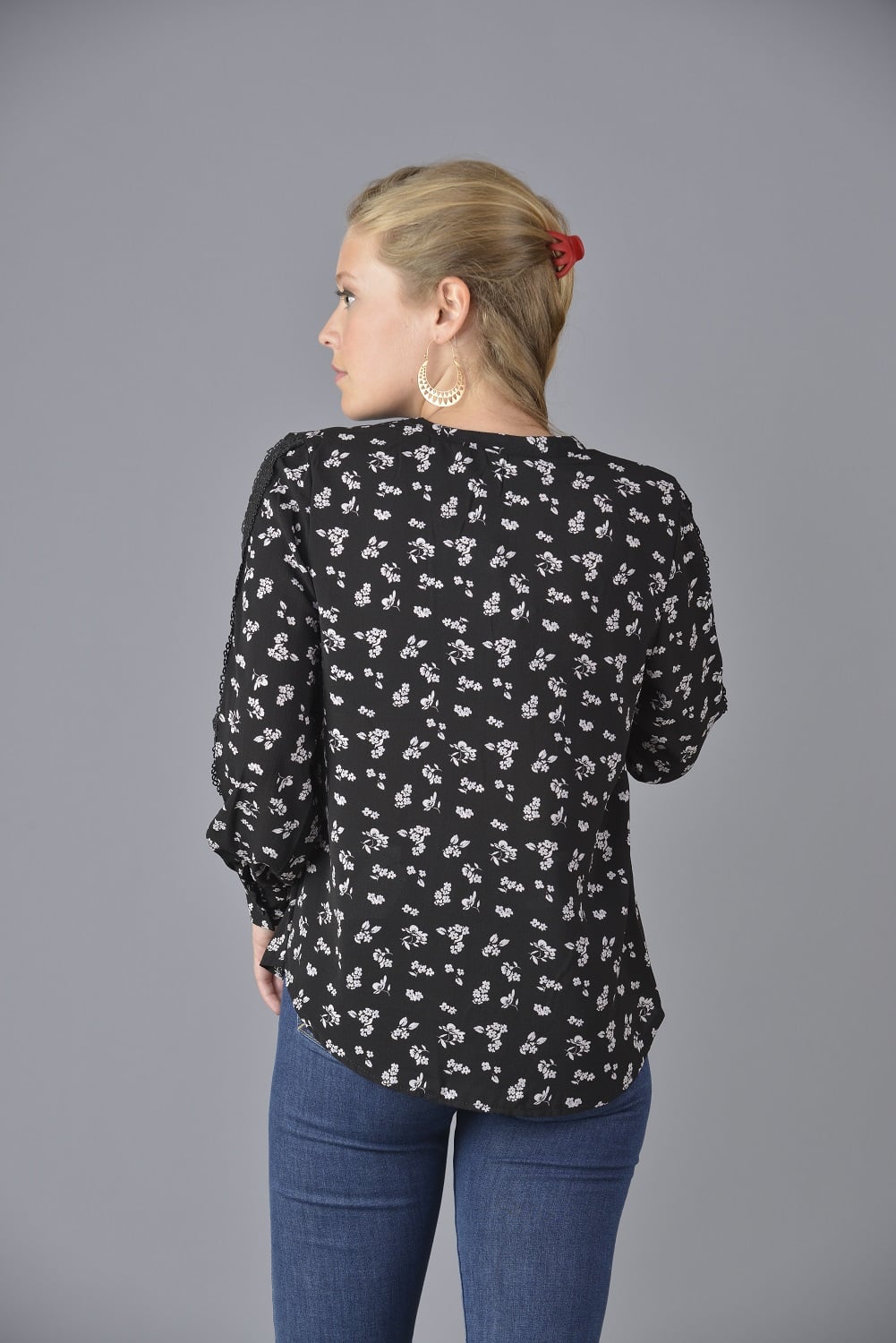 POLERA ESTAMPADA APLICACIÓN MANGA - 3