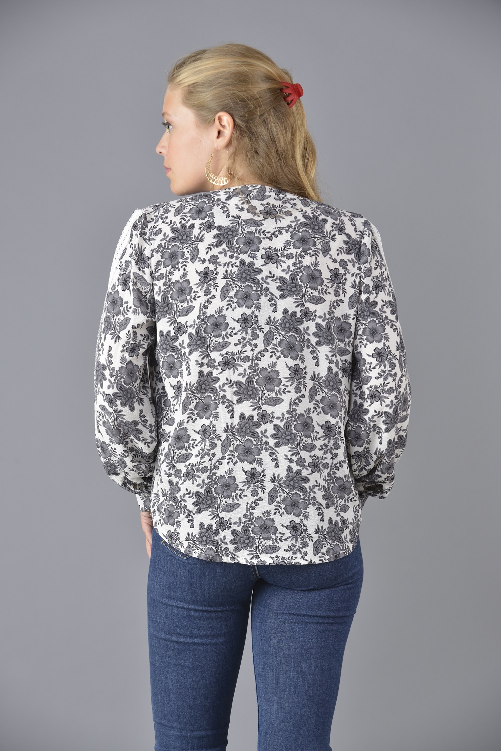 POLERA ESTAMPADA APLICACIÓN MANGA - 3
