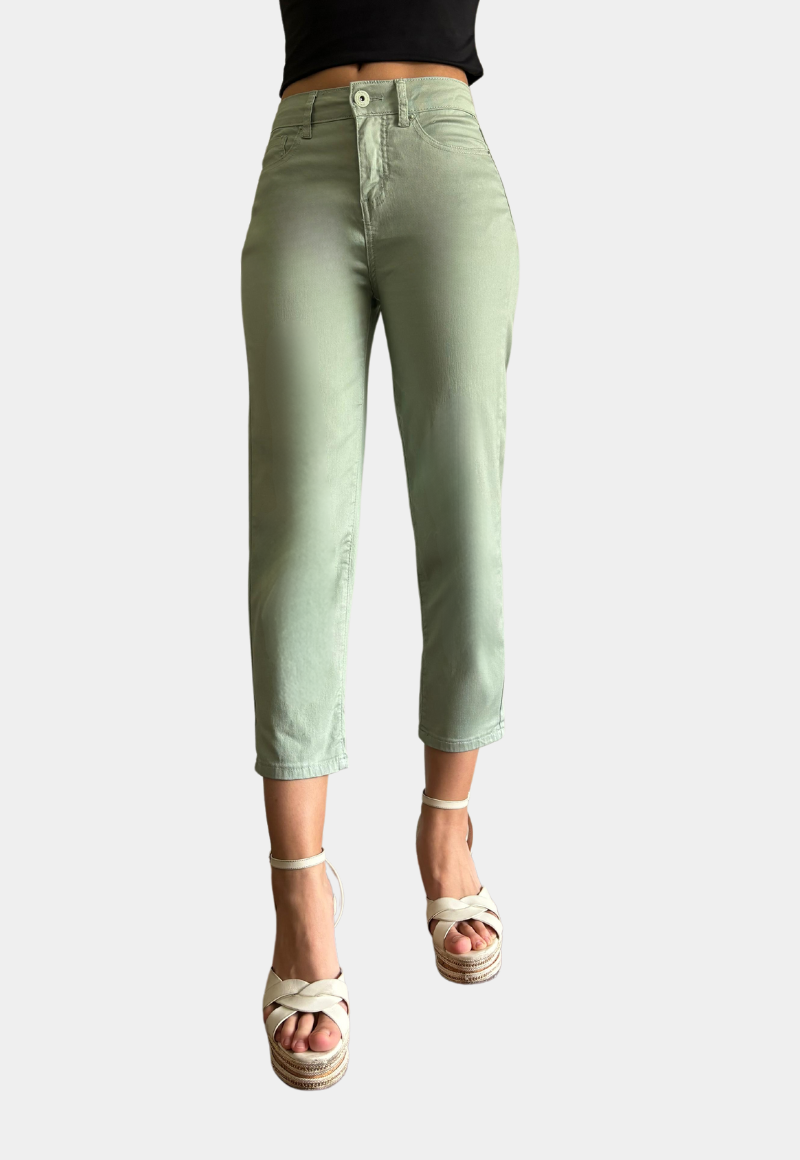PANTALÓN CAPRI ALGODÓN CROP MUJER TENTATION VERDE GABARDINA TIRO ALTO PUSH UP - 1
