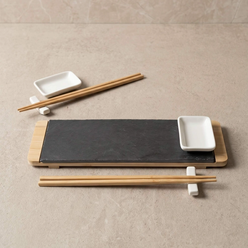 SET SUSHI PARA 2 PERSONAS EN TABLA BAMBOO Y PALILLOS - 1