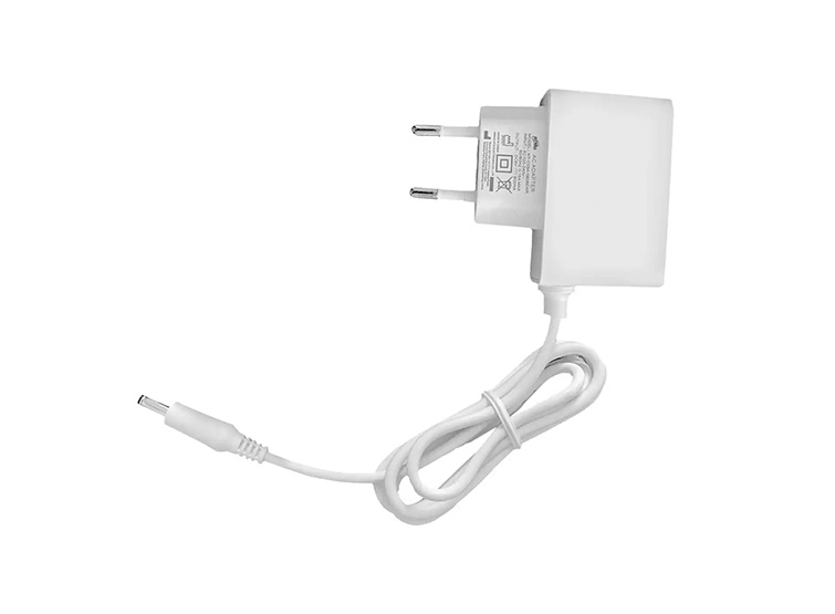 ADAPTADOR ELÉCTRICO TOMA PRESIÓN OMRON Y YUWELL - 1