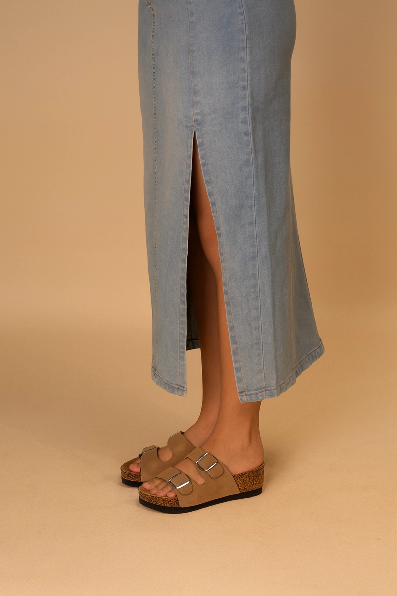 SANDALIAS MUJER CHANCLETA CAMEL CARDENAL - 4