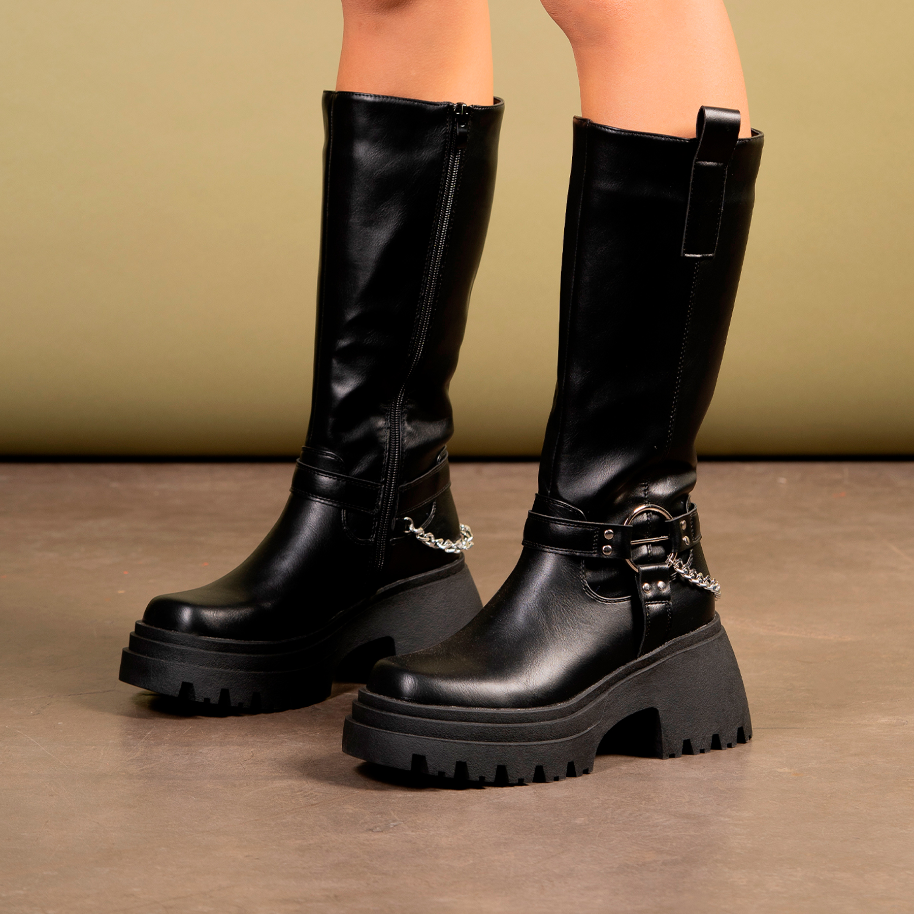 Ripley - BOTA MUJER NEGRO DAWA APÓSTOL