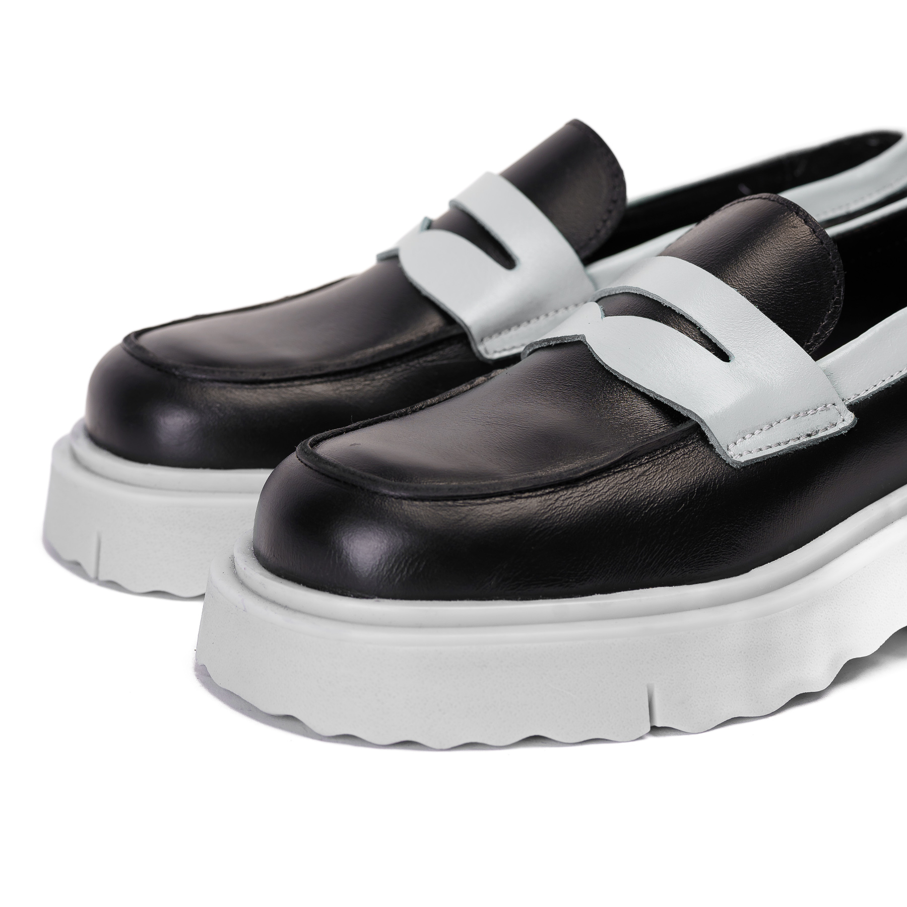 MOCASINES MUJER LANDAZURI CUERO NEGRO CELESTE MÁRMARA - 5