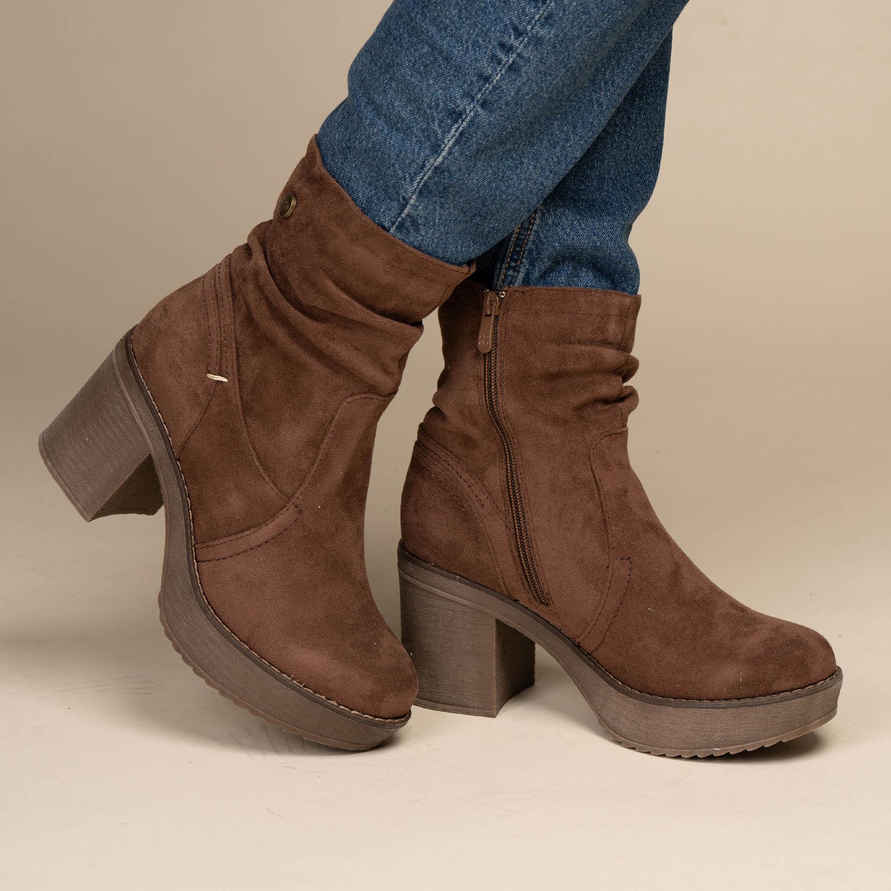 Ripley - BOTA CASUAL MUJER JOSH CHINITOWN