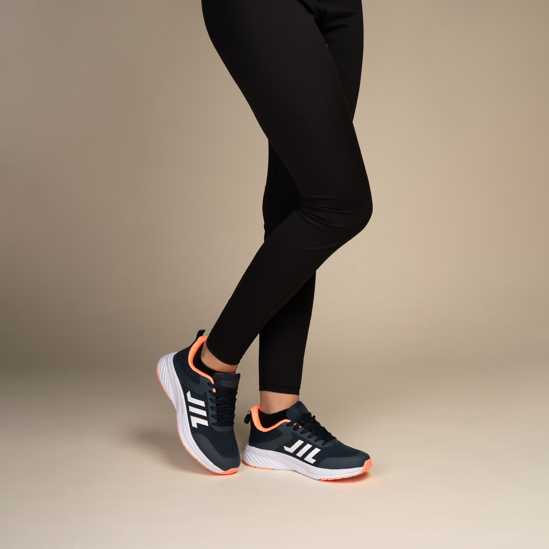 ZAPATILLA DEPORTIVA MUJER ATLAS NEGRO CHINITOWN - 2