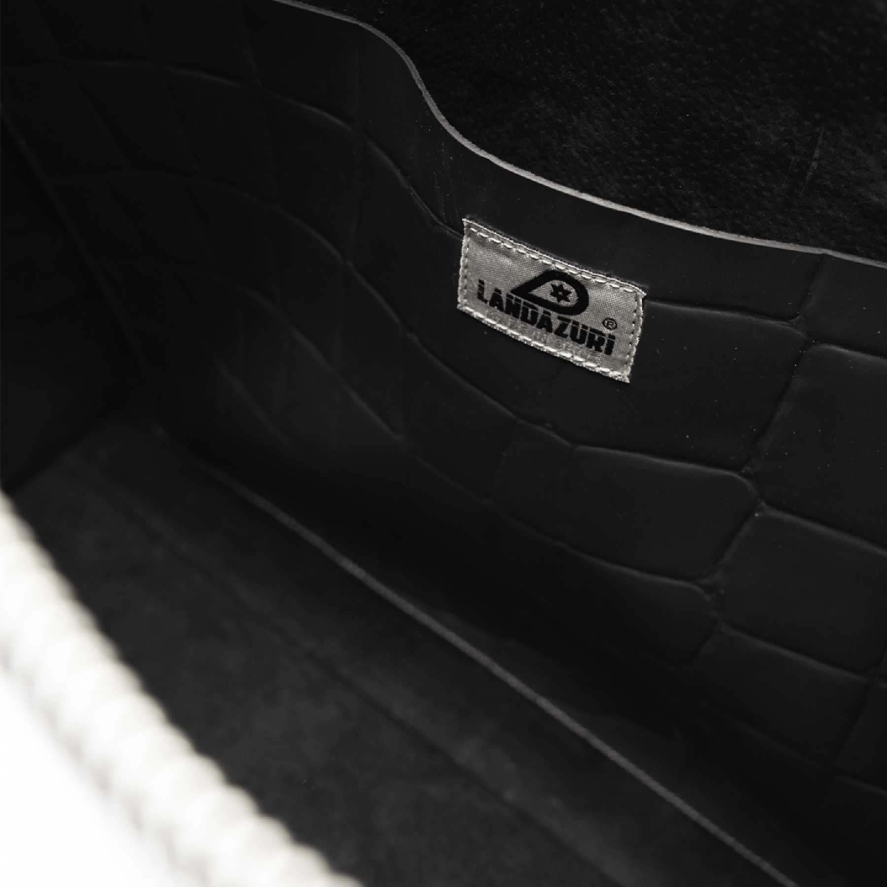 BOLSO DE DISEÑADOR PLATA MOSAICO LANDAZURI - 7
