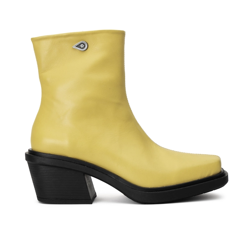 BOTIN CUERO HELA AMARILLO LANDAZURI - 1