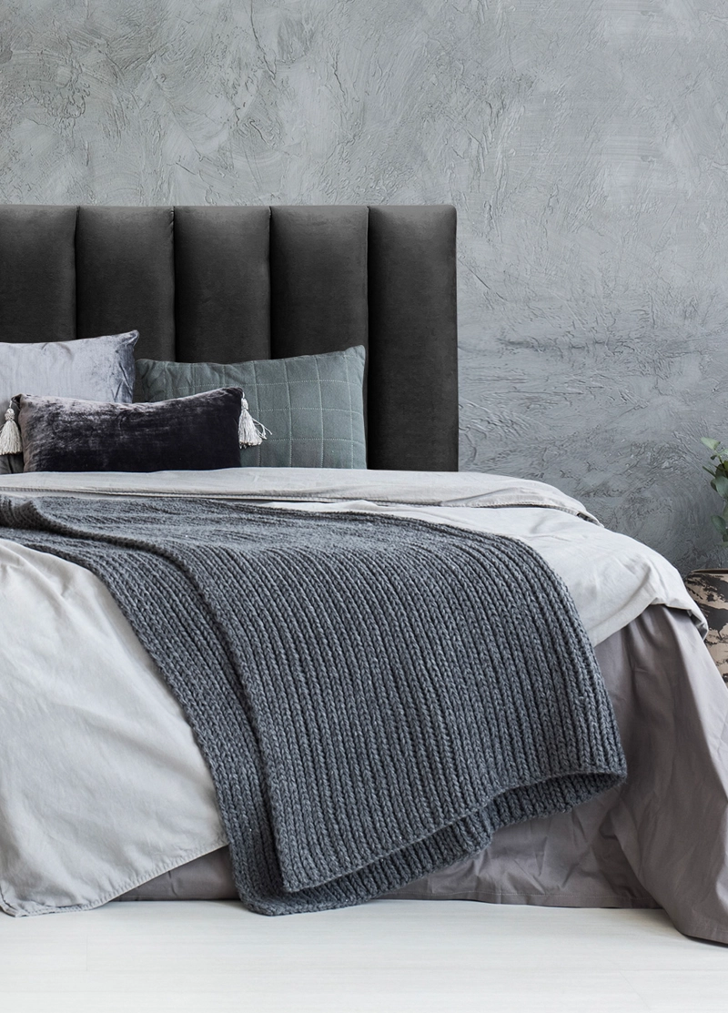 RESPALDO DE CAMA TUBULAR VERTICAL FELPA NEGRO - QUEEN - 1