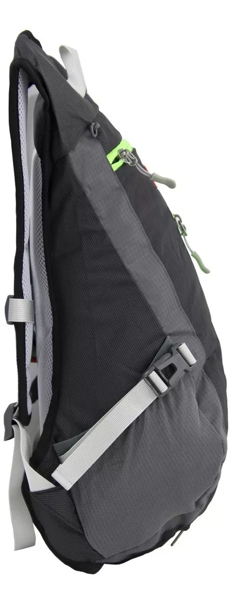 MOCHILA NATUREHIKE NEGRA CON CASCO DESLIZABLE - 3