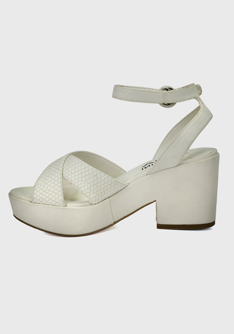 SANDALIA KARIMA CREMA - 4