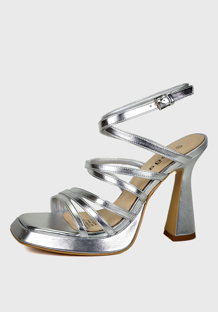 SANDALIA CUERO DAMILA PLATEADO - 2