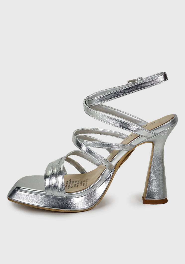 SANDALIA CUERO DAMILA PLATEADO - 6