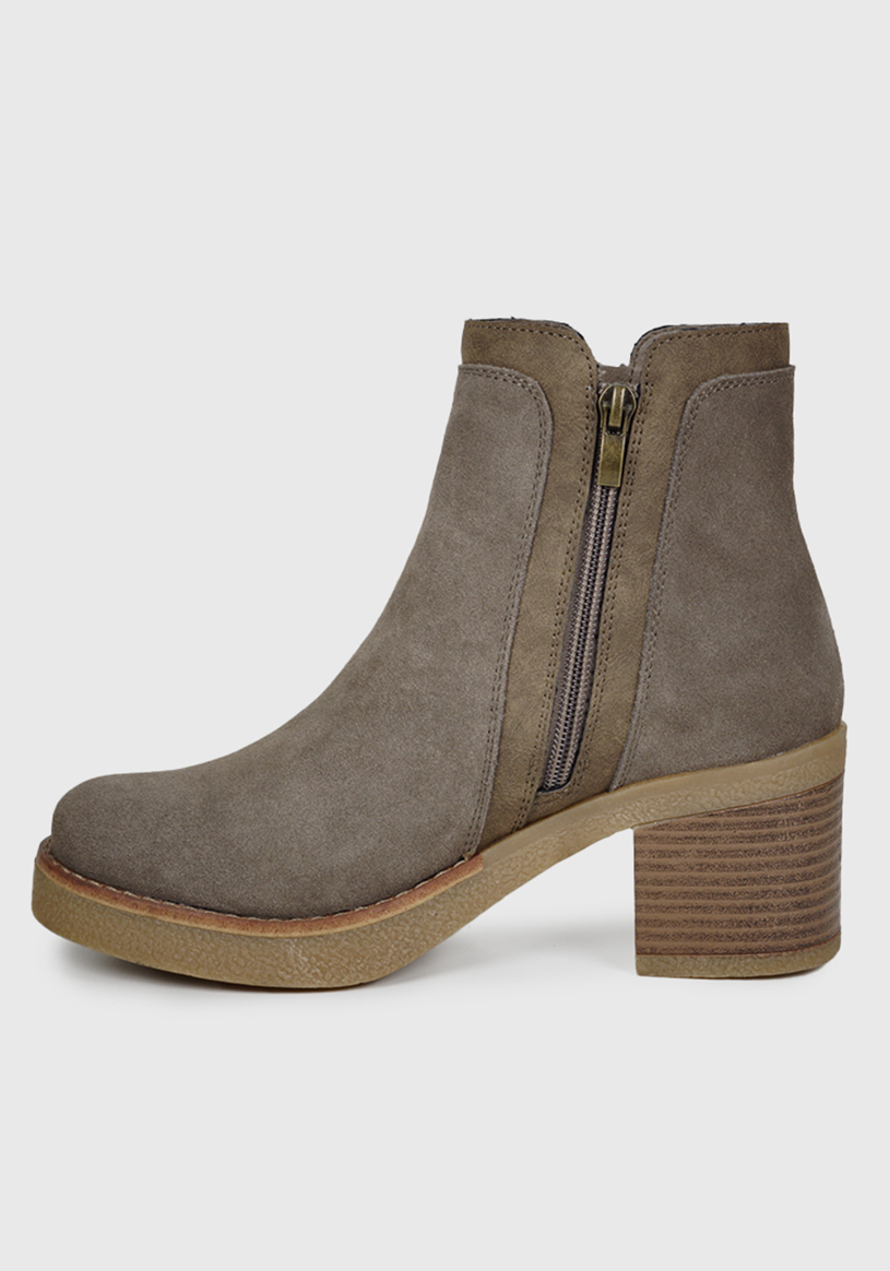 BOTÍN CUERO TAUPE MANIER CASUAL - 5