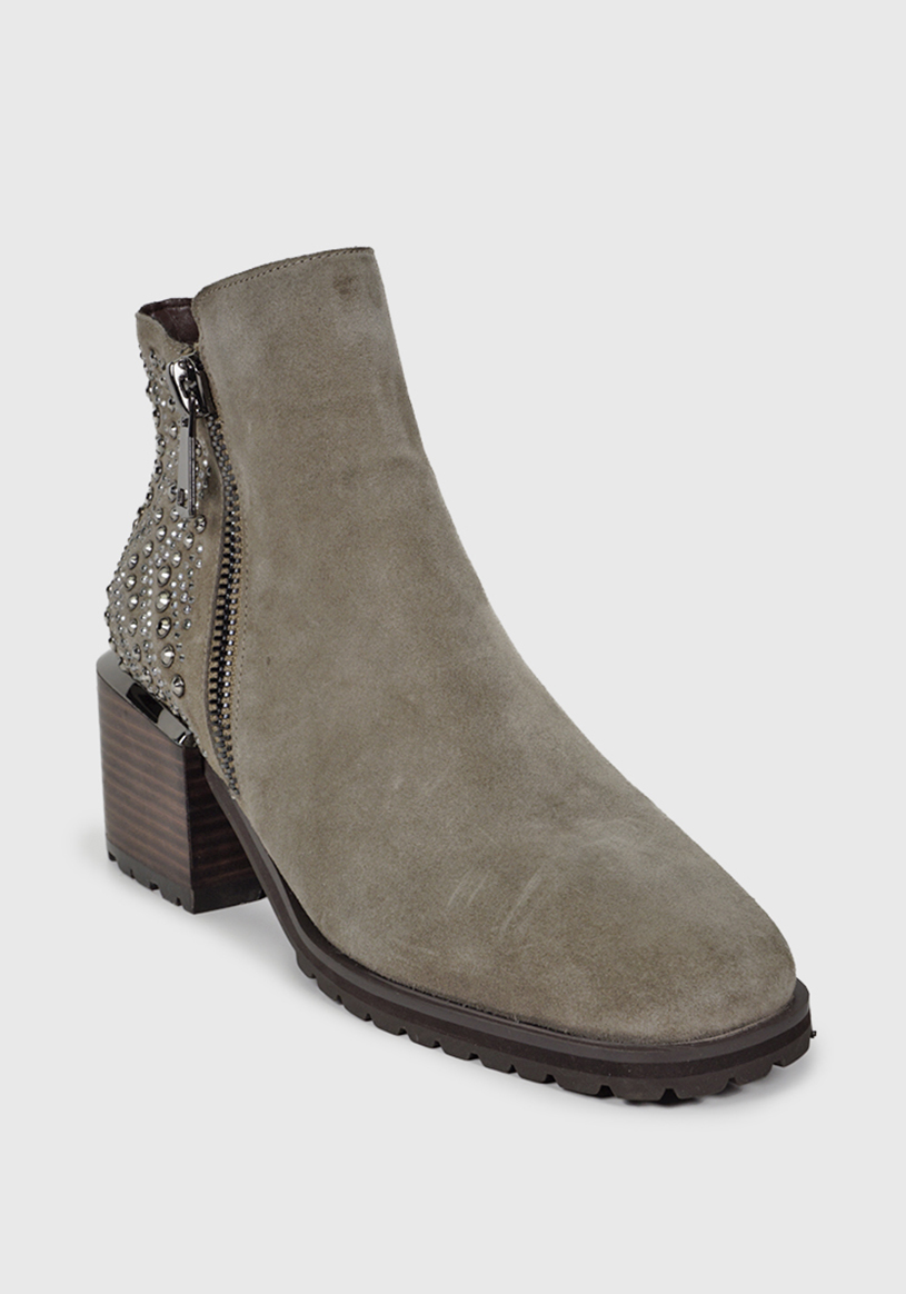 BOTÍN CUERO TAUPE PLUNIE CON PEDRERIA BRILLANTE CASUAL - 3