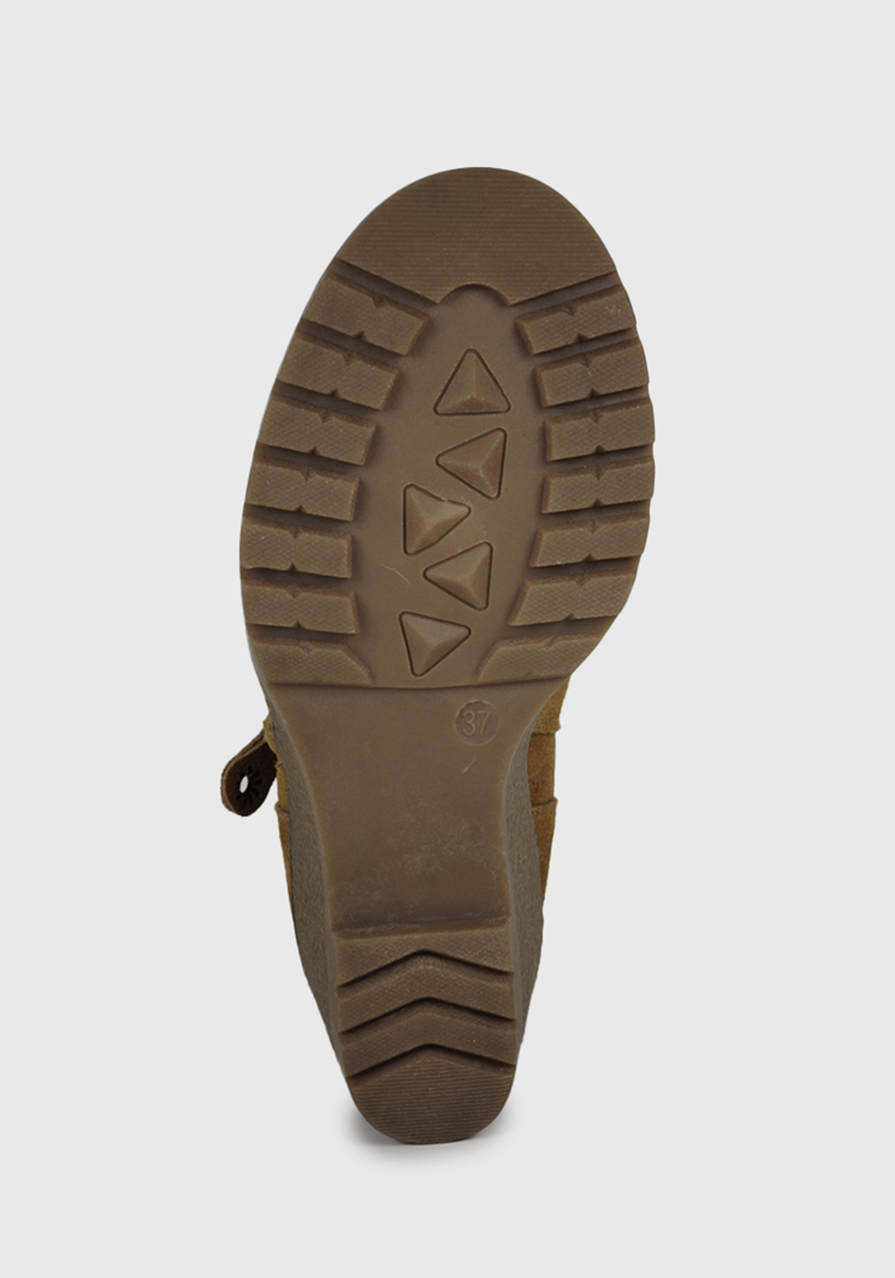 BOTÍN CUERO CAMEL GRACIELA CASUAL - 6