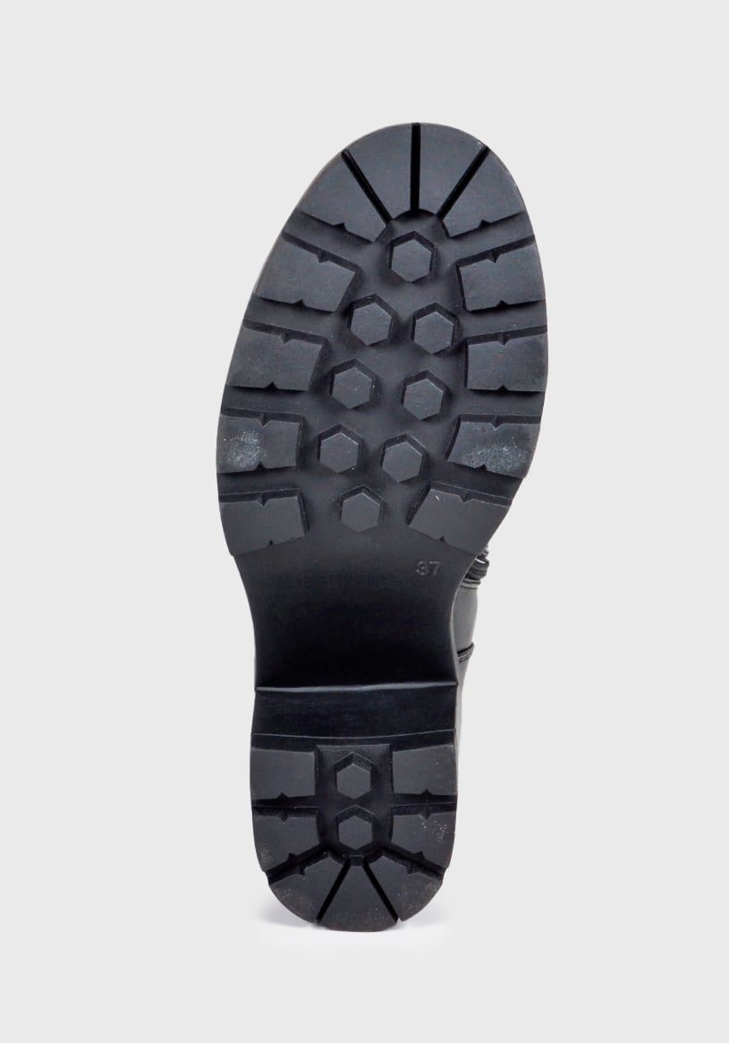 BOTA CÉLICA NEGRO - 8