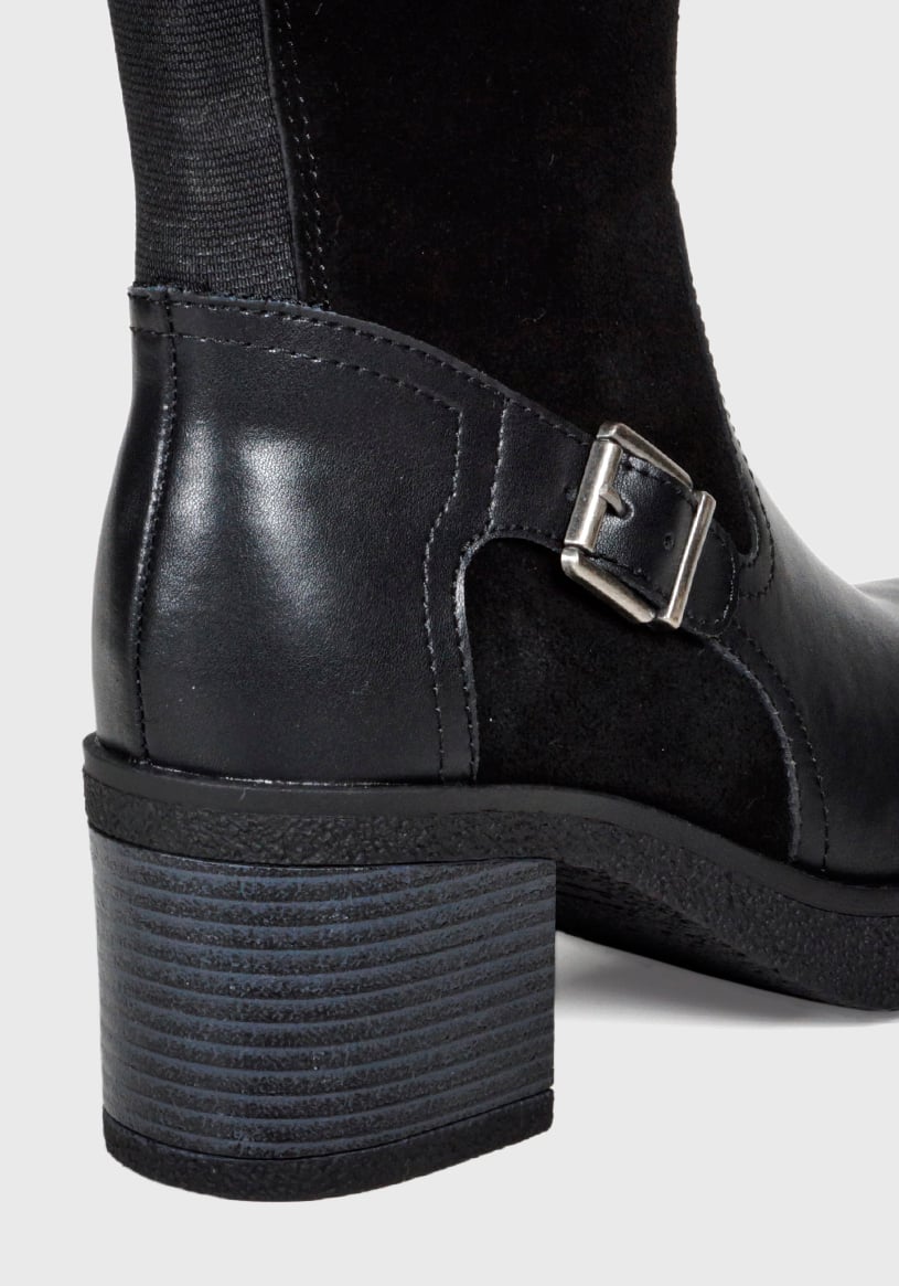 BOTA CUERO USUNE NEGRO - 6