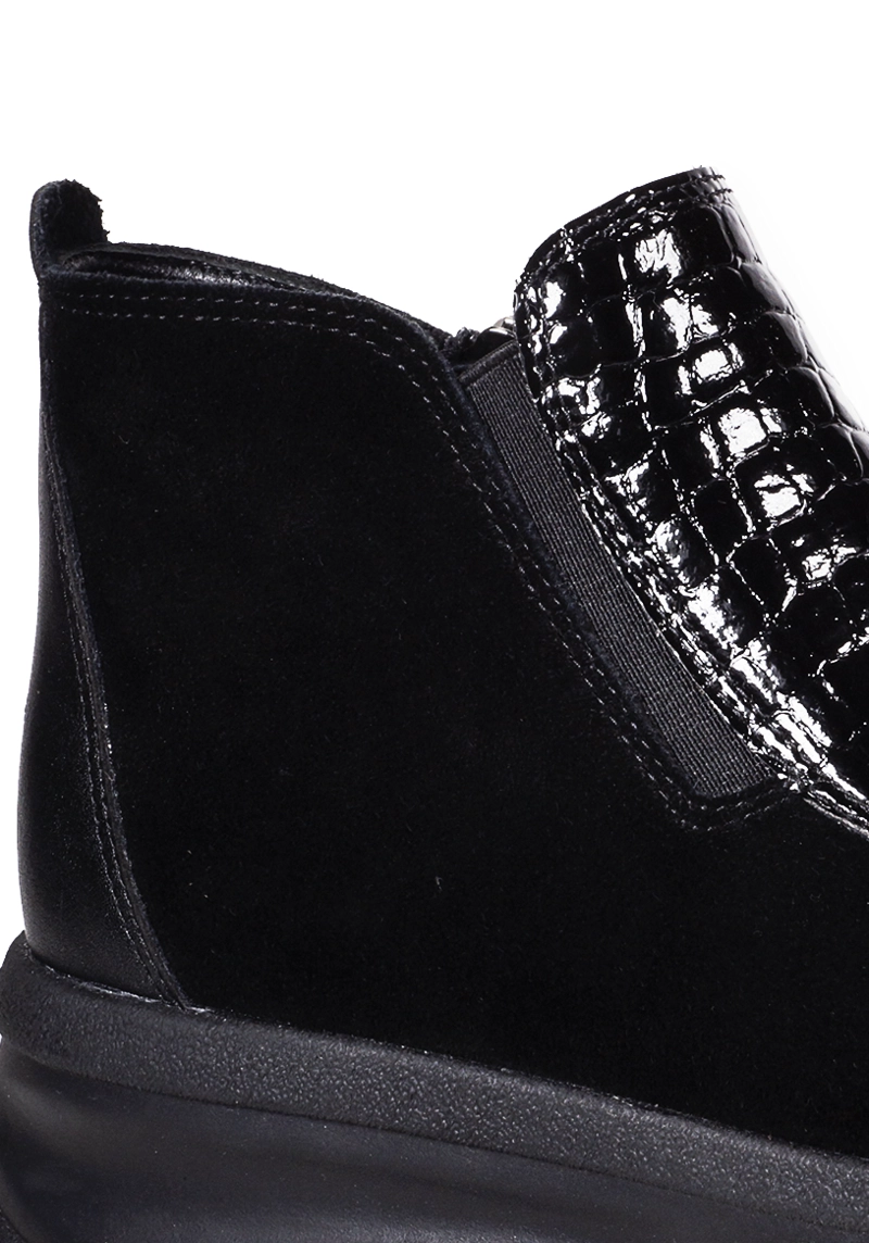 BOTIN CUERO CAKTA NEGRO - 4