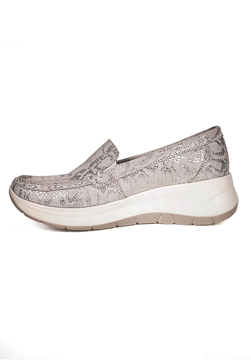 MOCASIN CUERO LAURA PLATEADO - 3