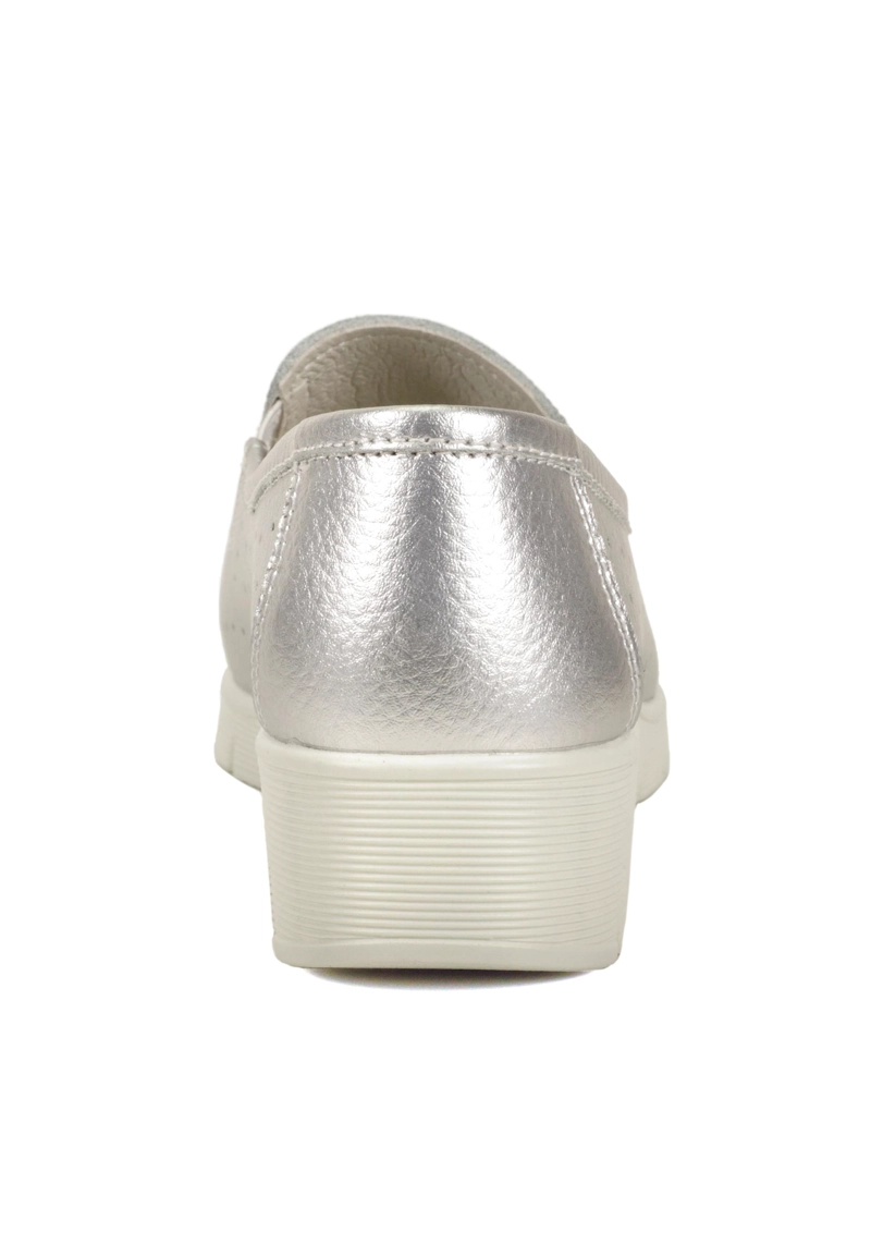 MOCASIN CUERO ARANNA PLATEADO - 5