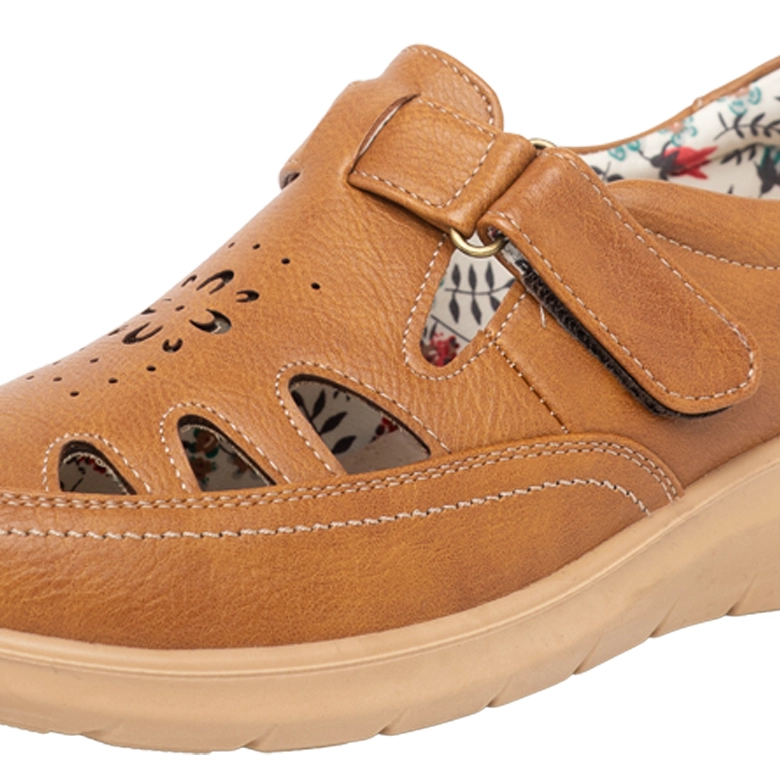 ZAPATO CONFORT CON VELCRO ANGI CARAMELO PASSER - 5