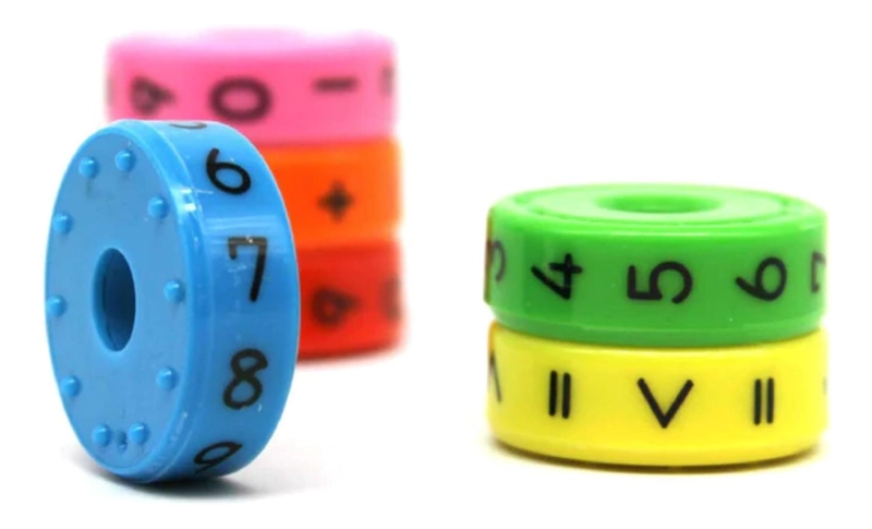 JUGUETE BRAINTOYS MULTICOLOR MAGNEMATH JUEGO COMBINACIONES NUMÉRICAS - 4