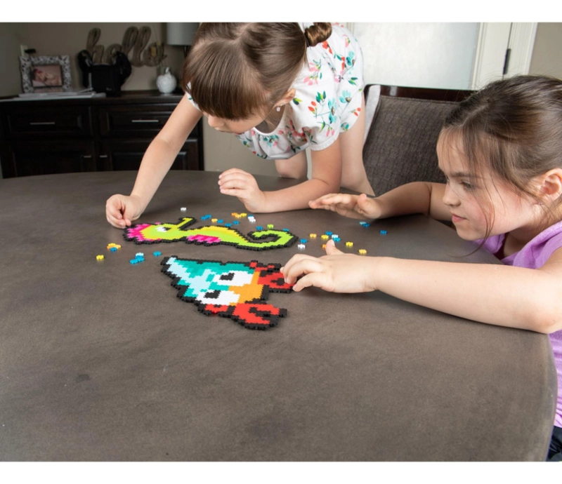 PUZZLE FATBRAIN TOYS MULTICOLOR JIXELZ 700 PC SET AMIGOS DEL MAR - 4