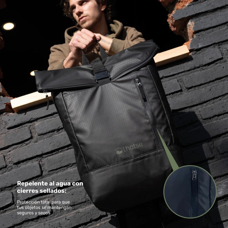 MOCHILA ROLL TOP MAKALU 22L IMPERMEABLE PORTA NOTEBOOK LHOTSE TAMAÑO TALLA UNICA - 6