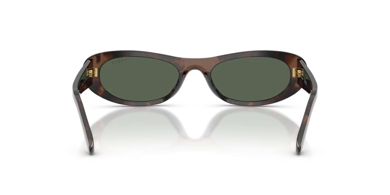 ANTEOJOS DE SOL VOGUE 0VO5695SU MILKY BROWN HAVANA DARK GREEN MUJER - 4