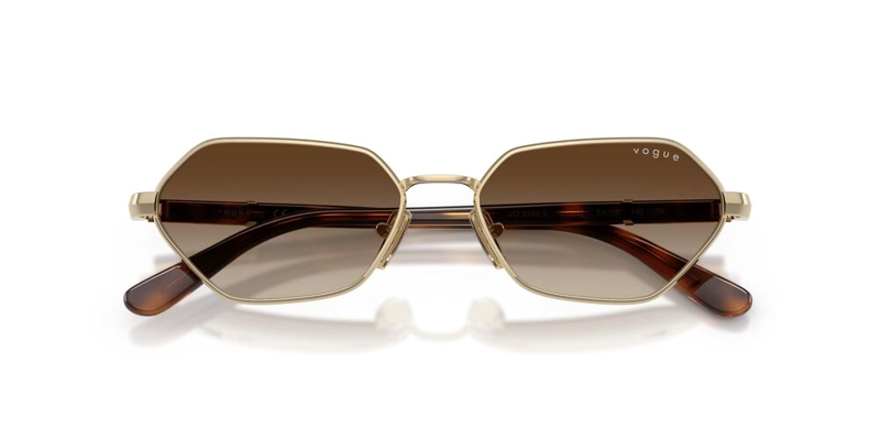 ANTEOJOS DE SOL MUJER VOGUE PALE GOLD BROWN GRADIENT DORADO - 5